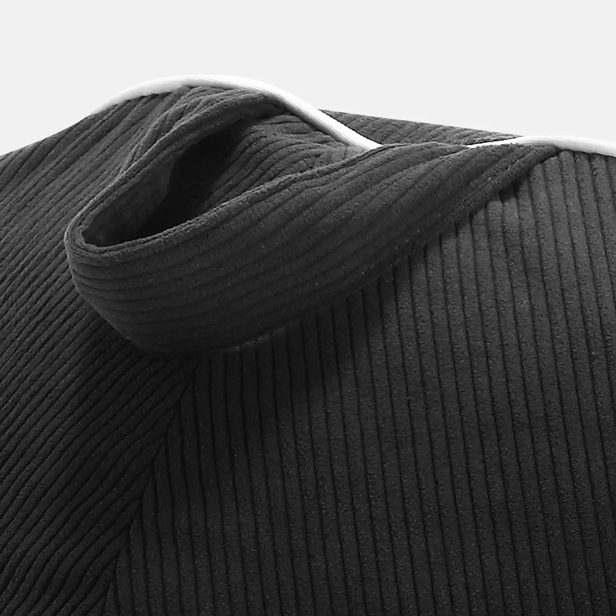 Pouf in velluto a coste Mark Adler Comfy