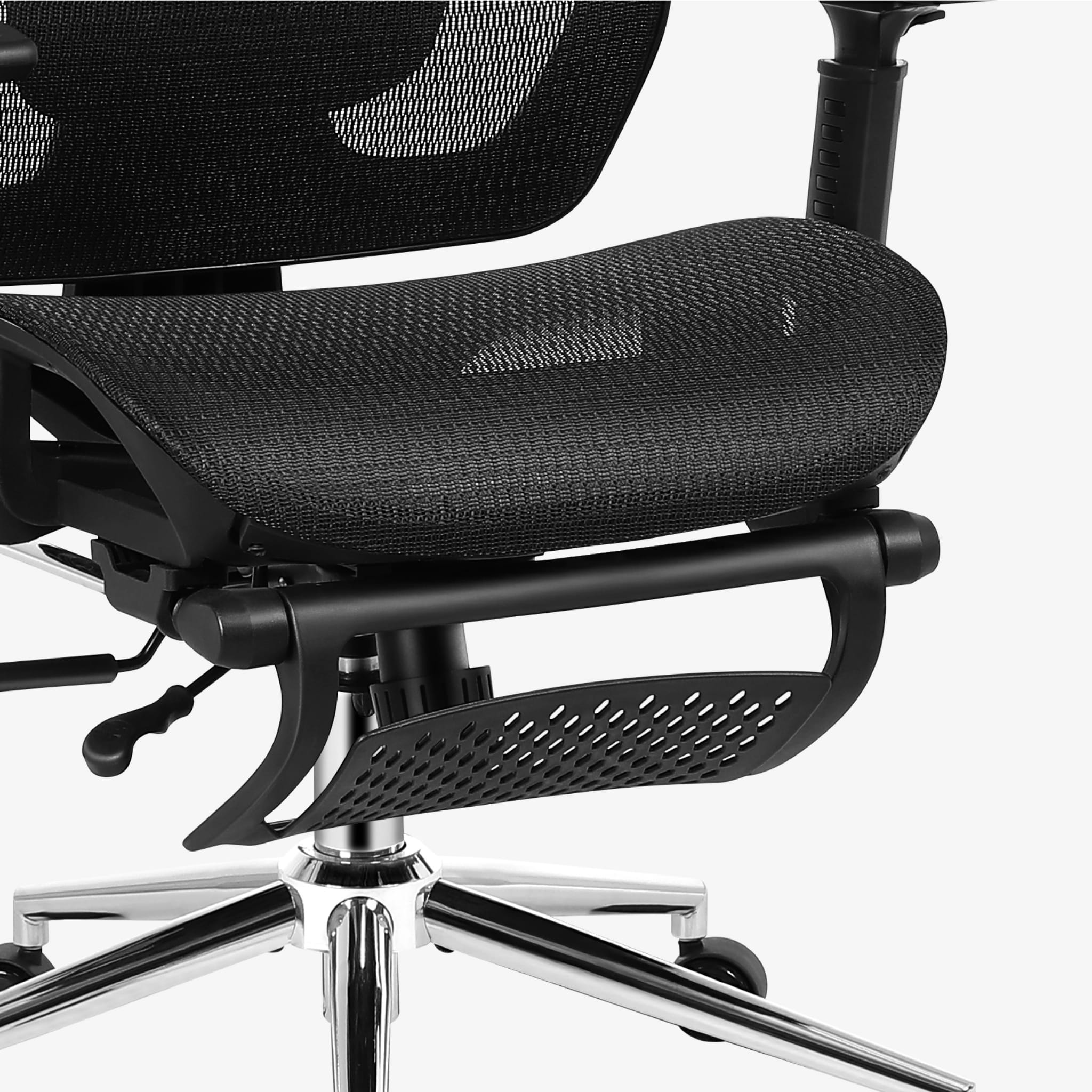 Poltrona girevole Mark Adler Expert 5.7 Black
